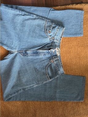 Levi's Light Blue Denim 550 Relaxed Fit Jeans